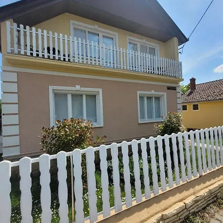 Penzion Azta 3*