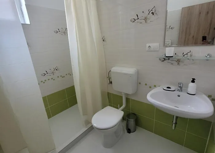 Azta Pensiune 3*